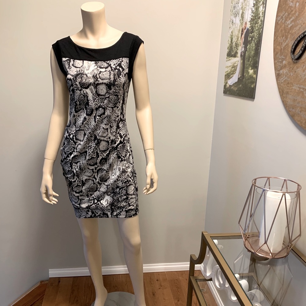 GUESS dress